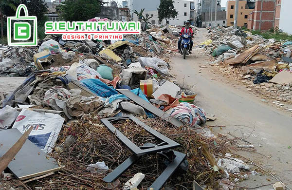 rác thải làm ô nhiễm môi trường và phá hủy thẩm quan đô thị